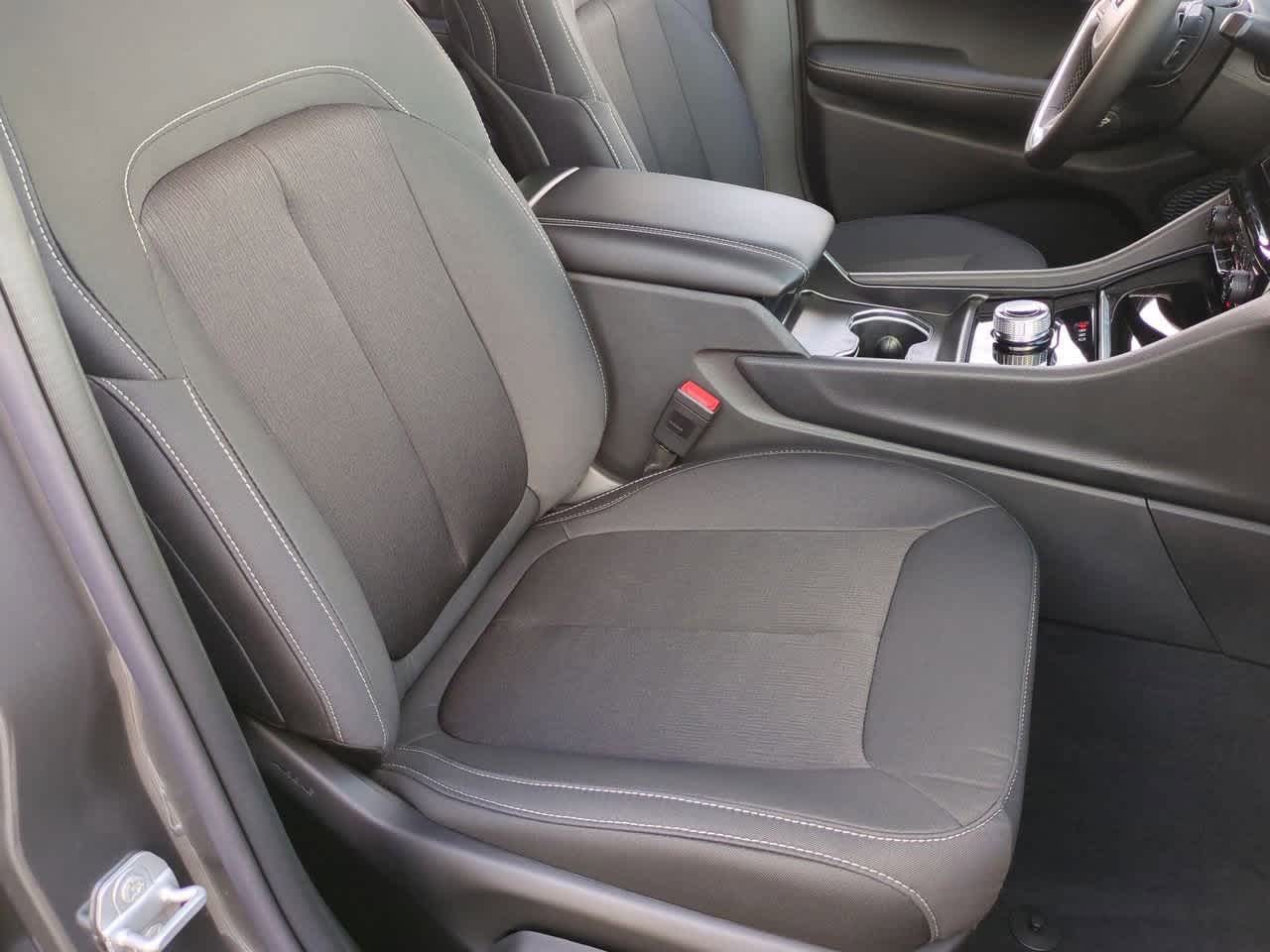 Thumbnail: 2025 Jeep Grand Cherokee - 23