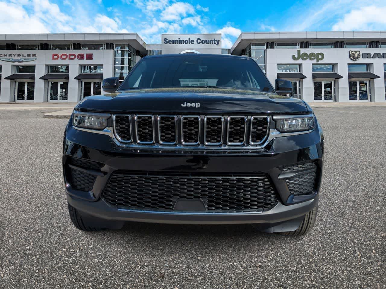 Thumbnail: 2026 Jeep Grand Cherokee - 3