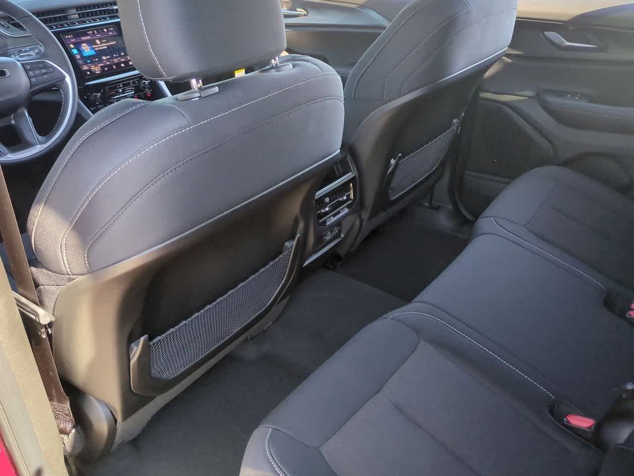 Thumbnail: 2025 Jeep Grand Cherokee - 19