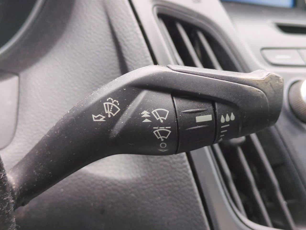 Thumbnail: 2015 Ford Focus - 25