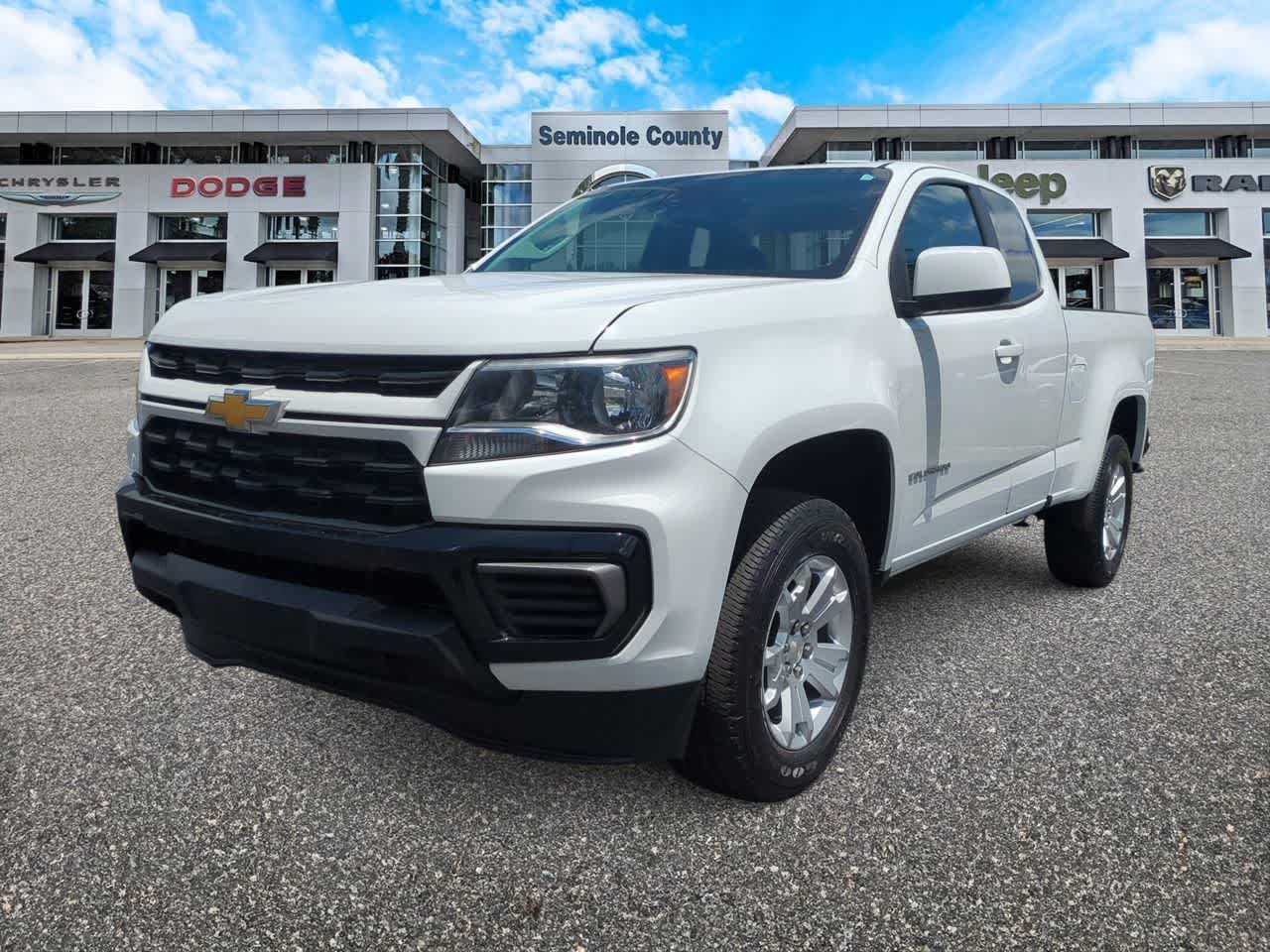 Thumbnail: 2022 Chevrolet Colorado - 4