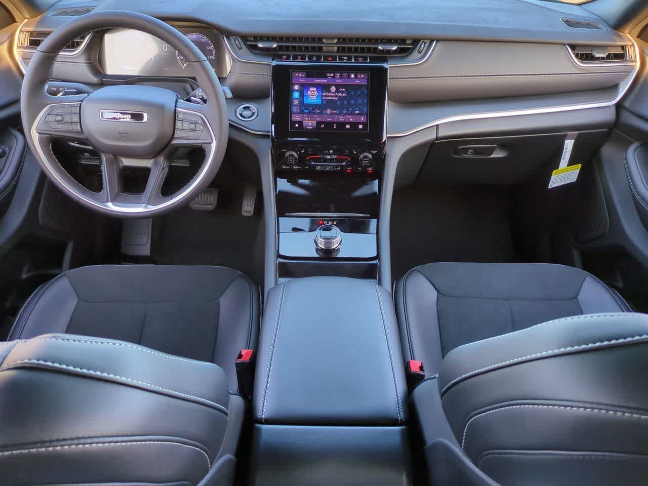 Thumbnail: 2025 Jeep Grand Cherokee - 16