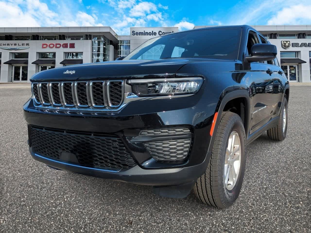 Thumbnail: 2025 Jeep Grand Cherokee - 4