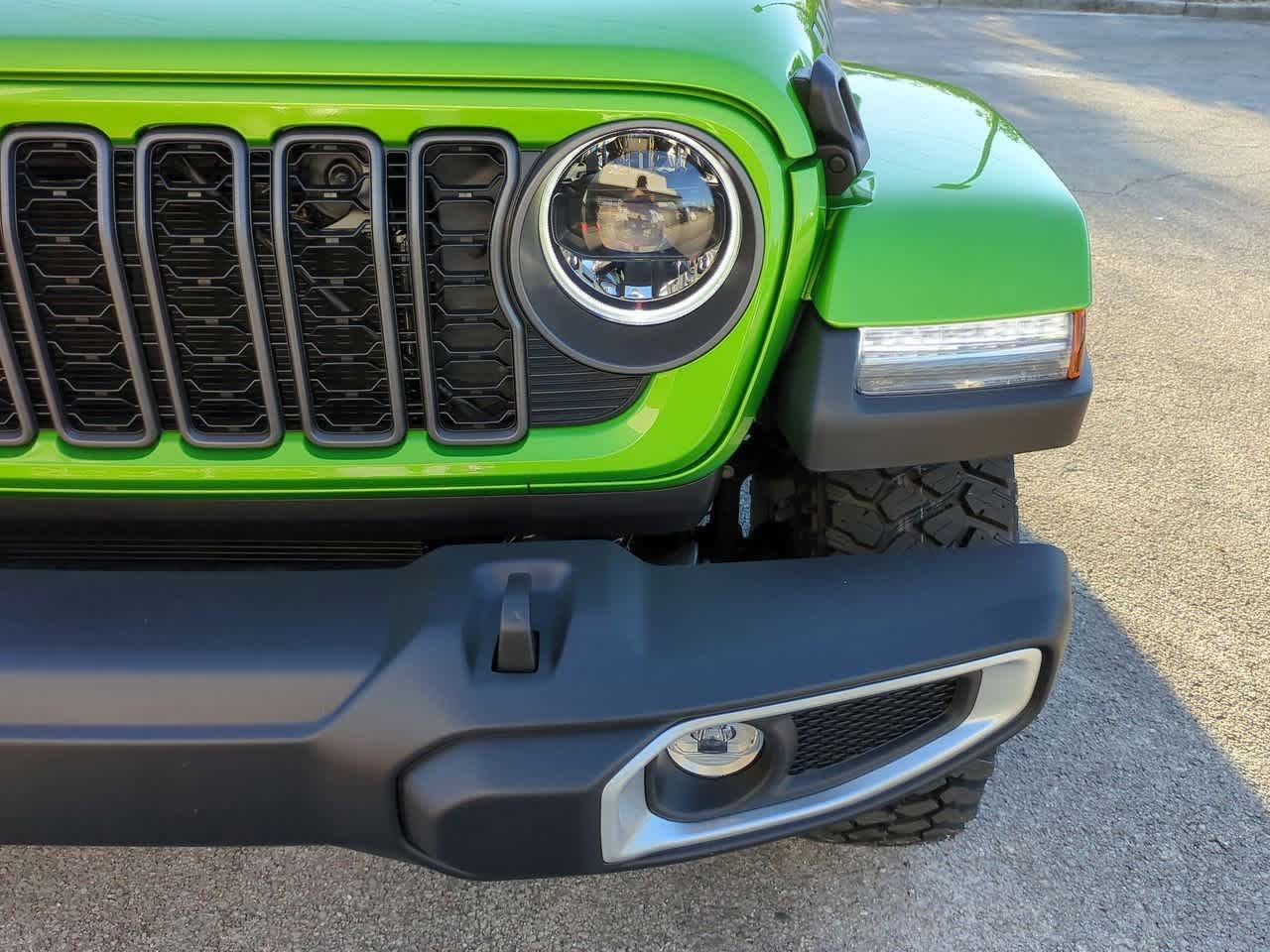 Thumbnail: 2025 Jeep Gladiator - 11