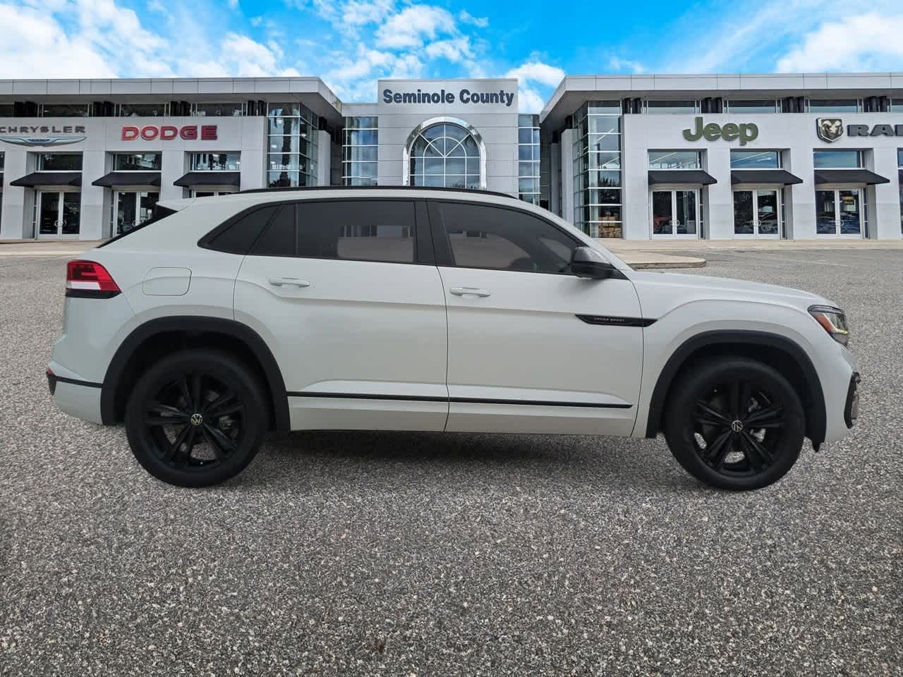 Thumbnail: 2023 Volkswagen Atlas - 9