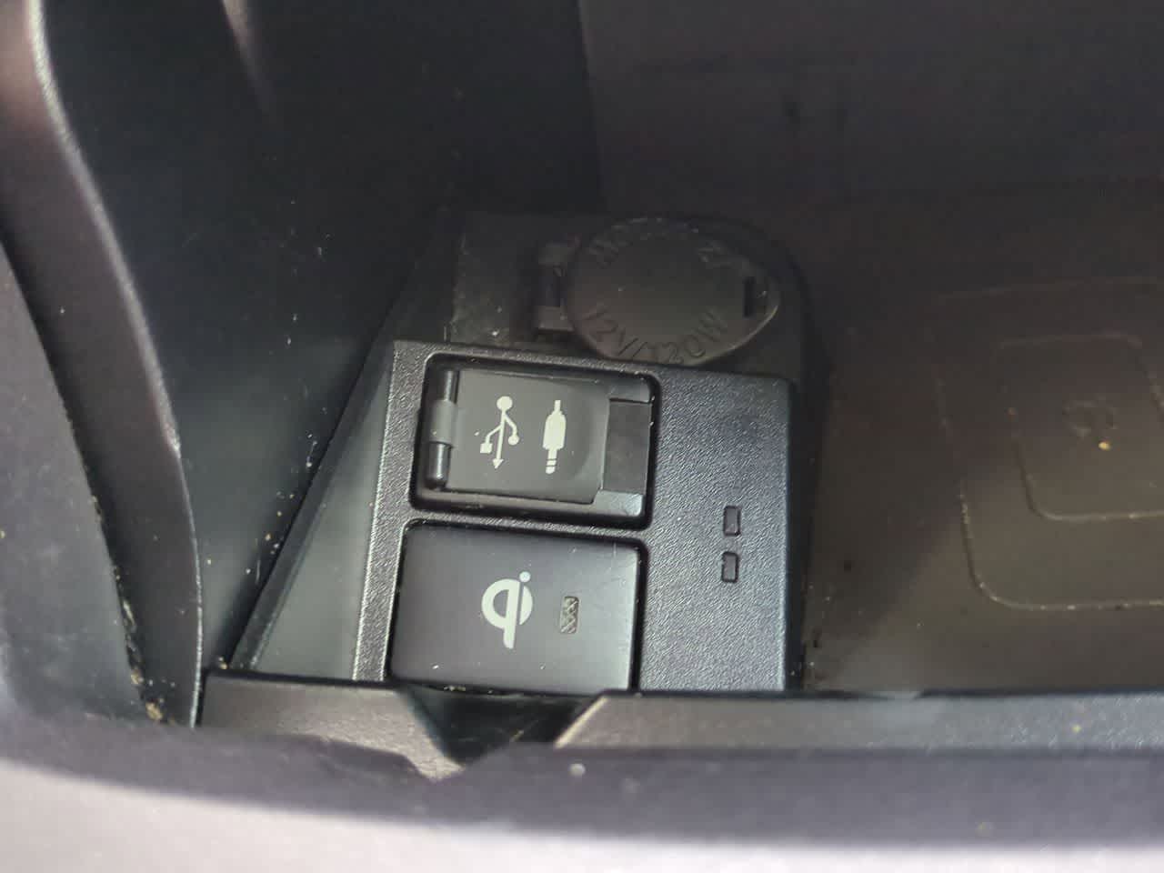 Thumbnail: 2017 Toyota Camry - 30