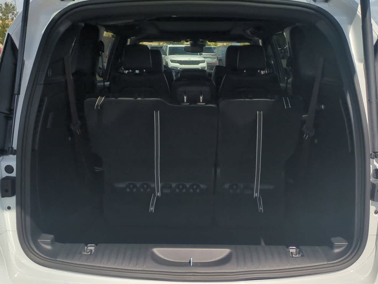 Thumbnail: 2026 Chrysler Pacifica - 35