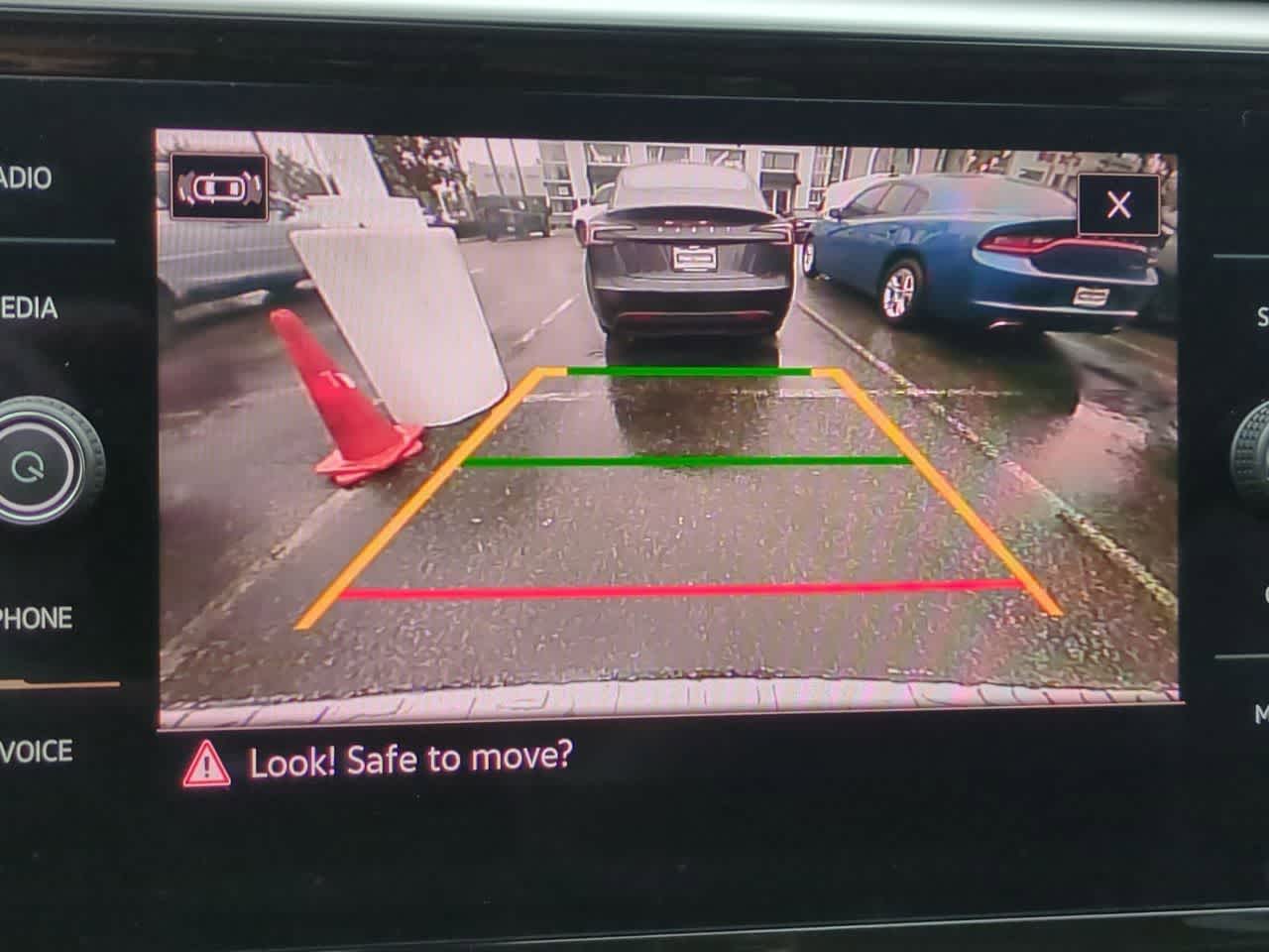 Thumbnail: 2023 Volkswagen Atlas - 29