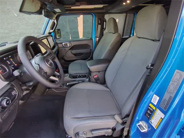 Thumbnail: 2025 Jeep Wrangler - 17