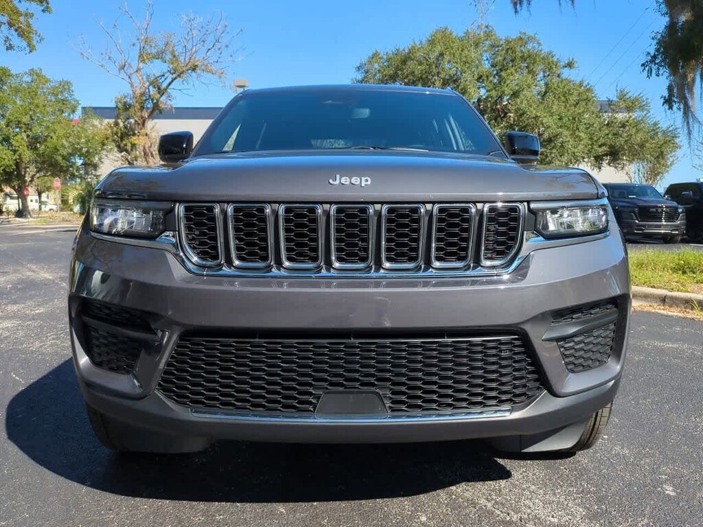 Used 2024 Jeep Grand Cherokee Laredo X SUV