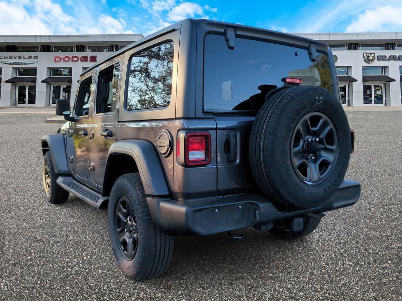 Thumbnail: 2026 Jeep Wrangler - 6