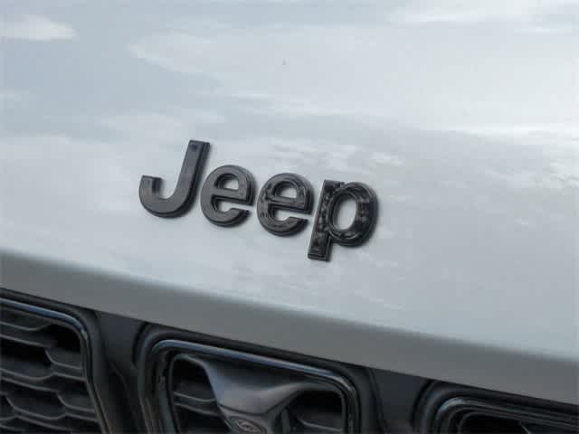 Thumbnail: 2025 Jeep Grand Cherokee - 12