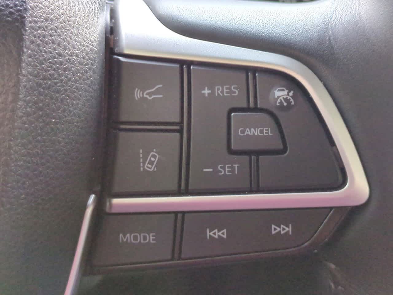 Thumbnail: 2024 Toyota Highlander - 26