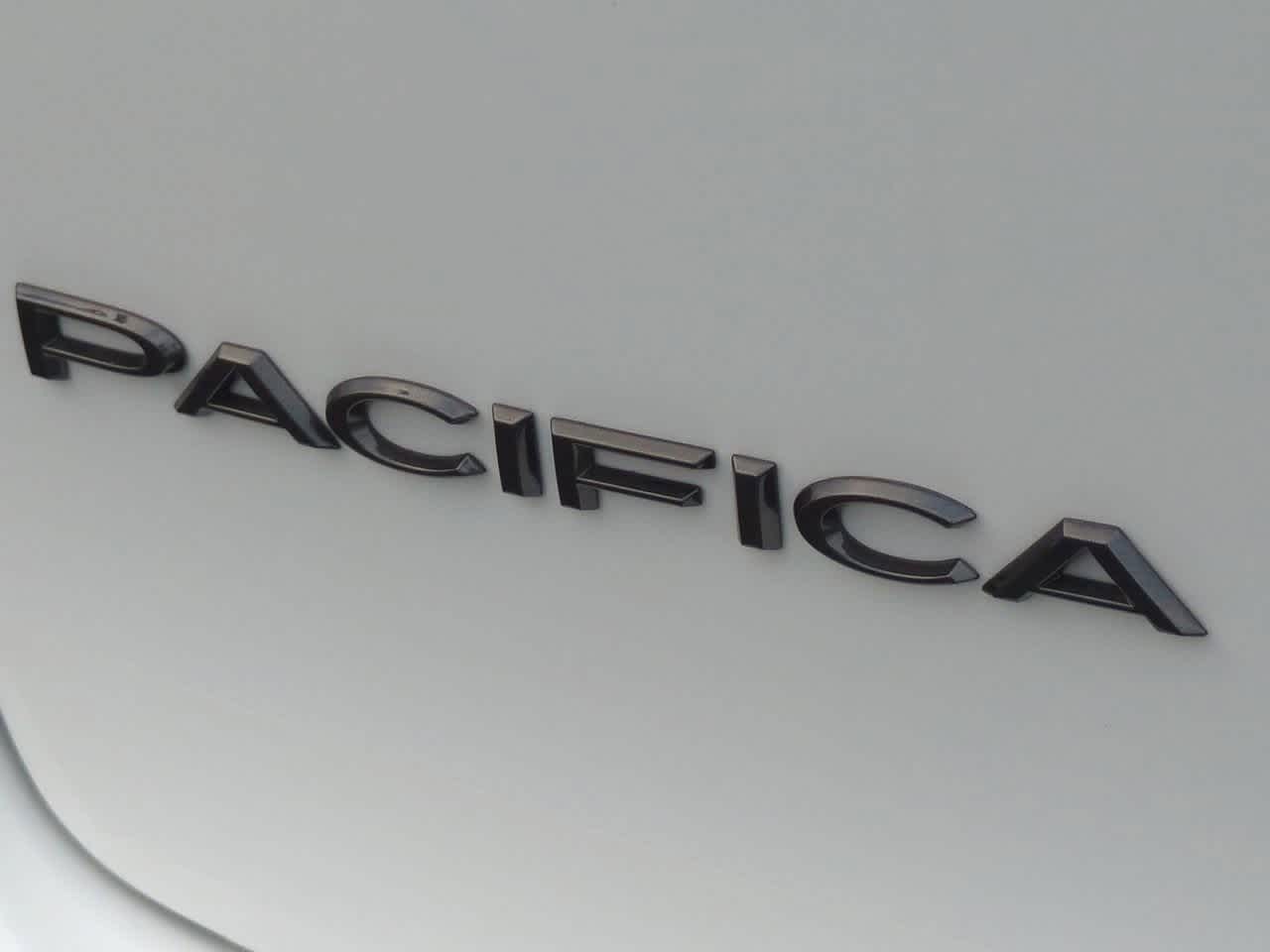 Thumbnail: 2026 Chrysler Pacifica - 13