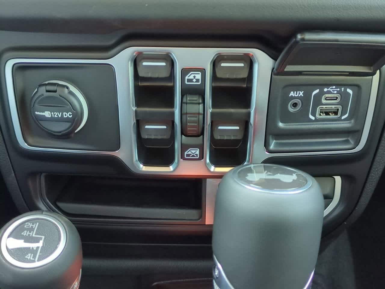 Thumbnail: 2026 Jeep Wrangler - 31