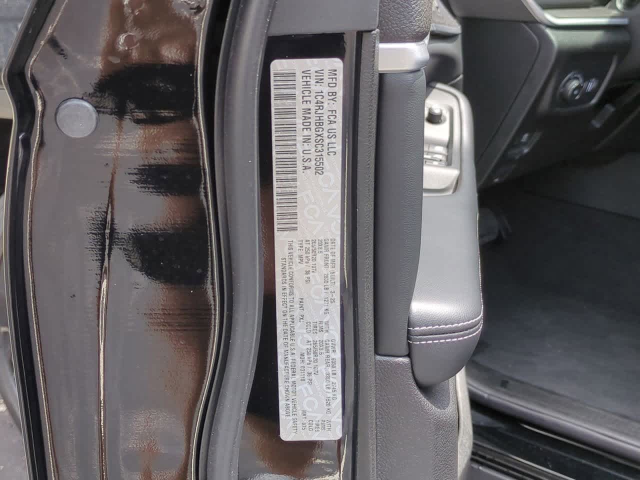 Thumbnail: 2025 Jeep Grand Cherokee - 37