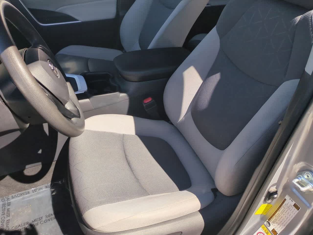 Thumbnail: 2019 Toyota RAV4 - 17