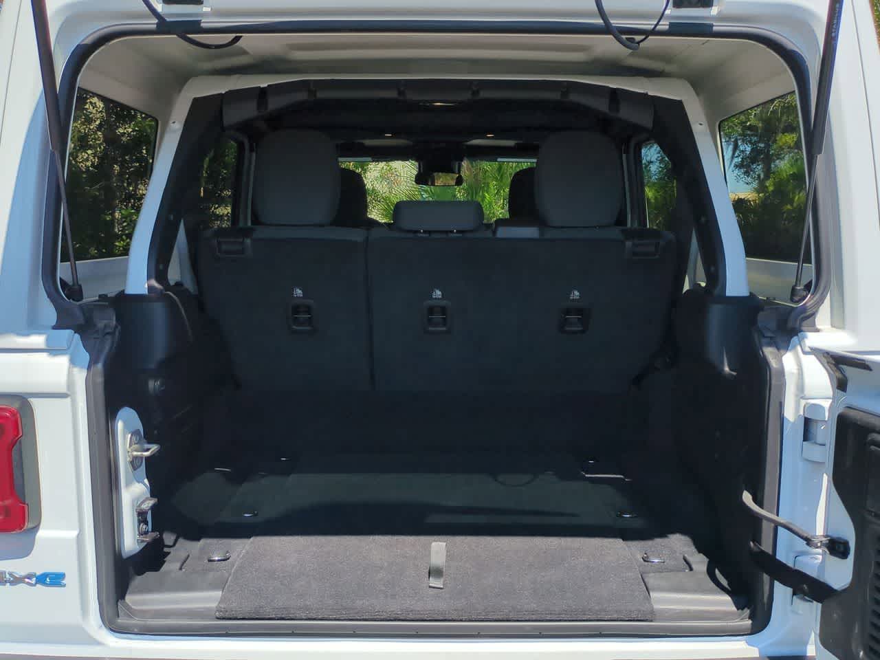 Thumbnail: 2024 Jeep Wrangler - 33
