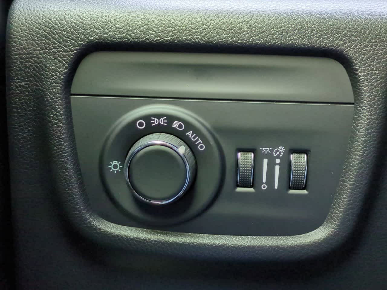 Thumbnail: 2025 Jeep Grand Cherokee - 18