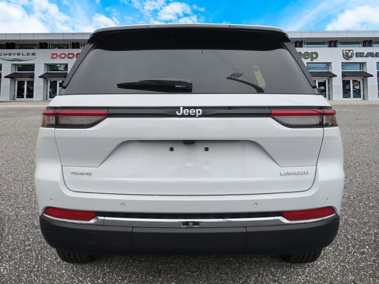 Thumbnail: 2025 Jeep Grand Cherokee - 7