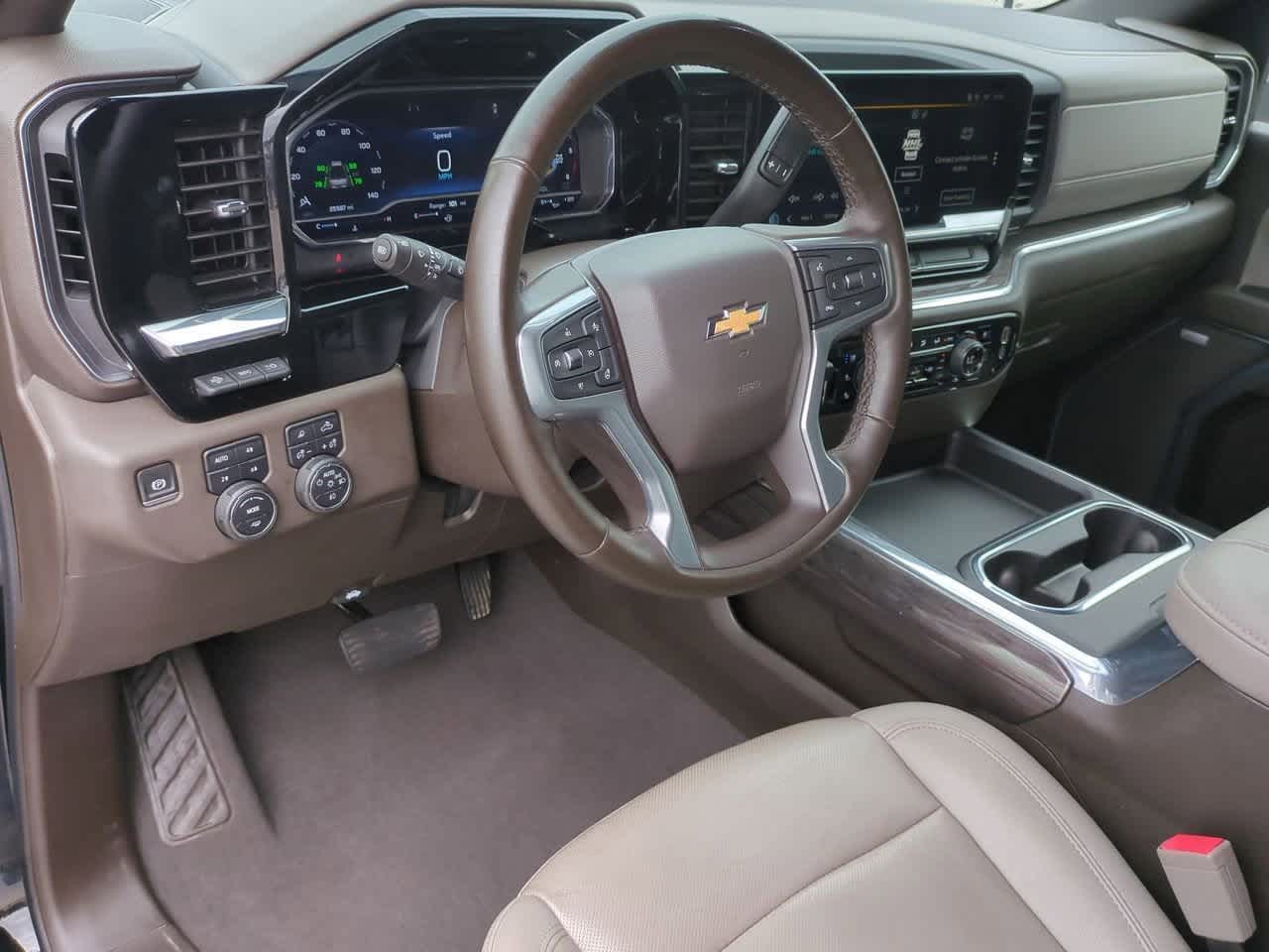 Thumbnail: 2024 Chevrolet Silverado 3500 - 10