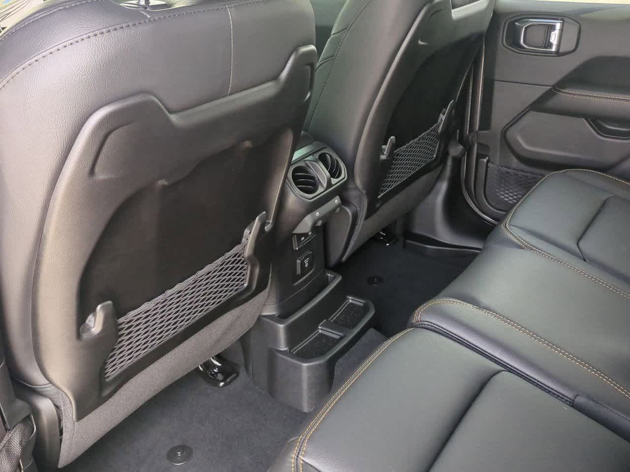 Thumbnail: 2025 Jeep Wrangler - 19