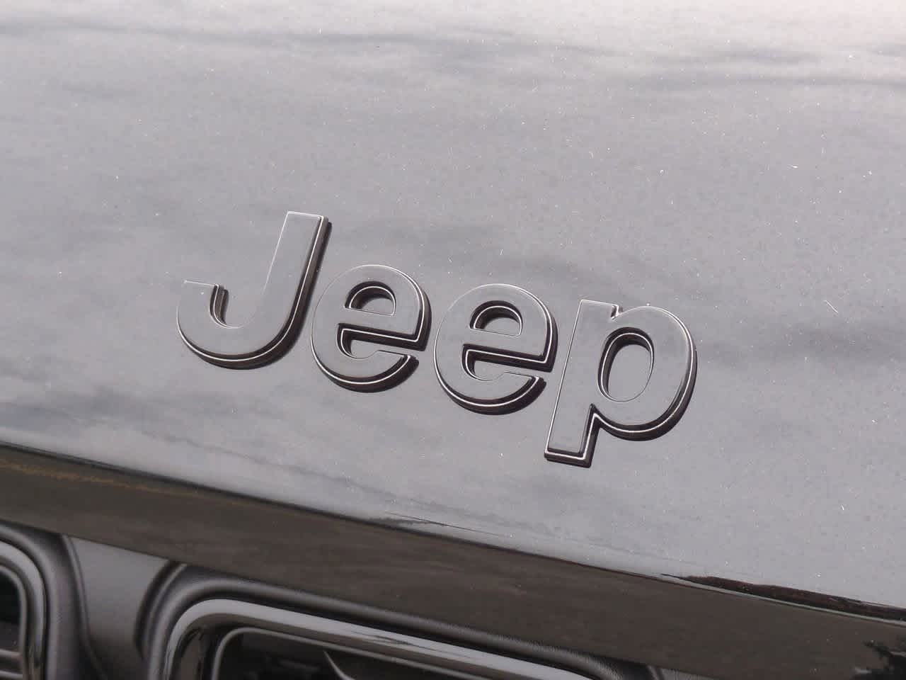 Thumbnail: 2025 Jeep Grand Cherokee L - 12