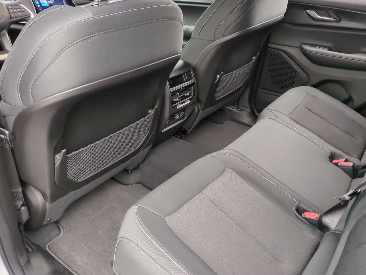 Thumbnail: 2025 Jeep Grand Cherokee - 18