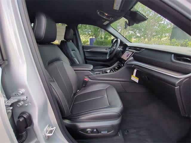 Thumbnail: 2025 Jeep Grand Cherokee - 22