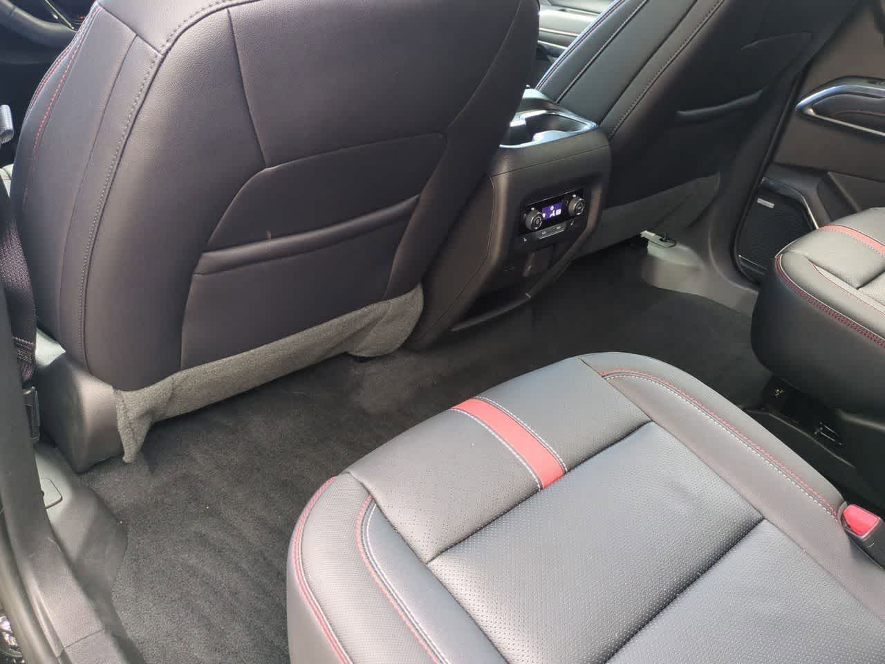 Thumbnail: 2026 Chevrolet Traverse - 18