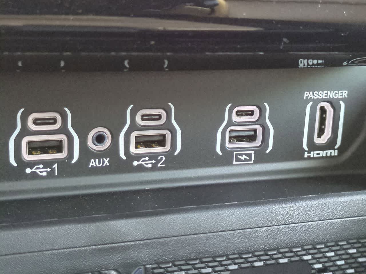 Thumbnail: 2026 RAM 1500 - 32