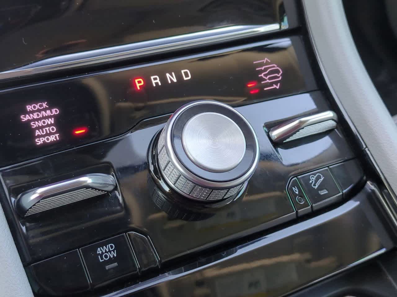 Thumbnail: 2022 Jeep Grand Cherokee L - 34