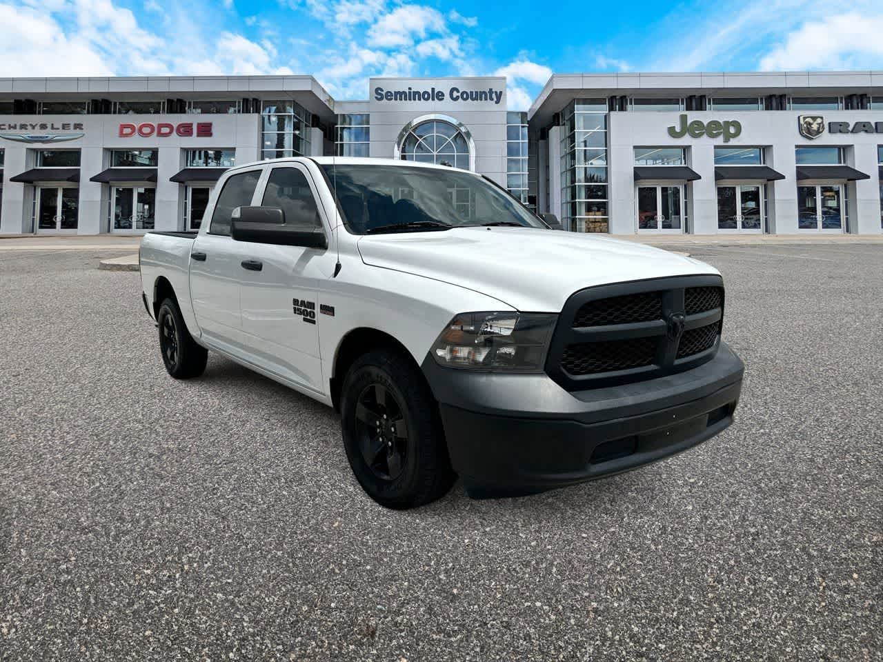 Thumbnail: 2022 RAM 1500 Classic - 2