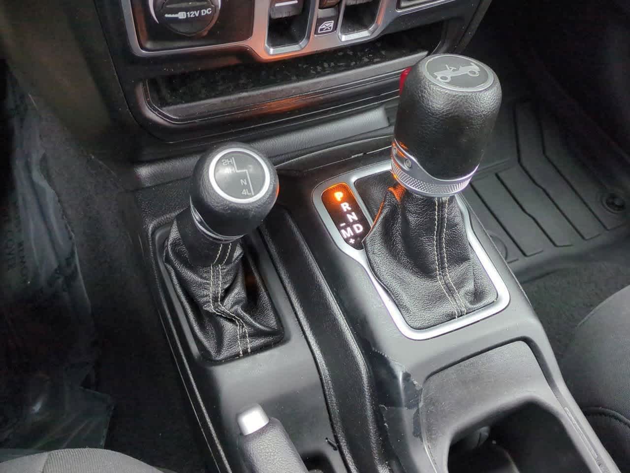 Thumbnail: 2020 Jeep Wrangler - 29