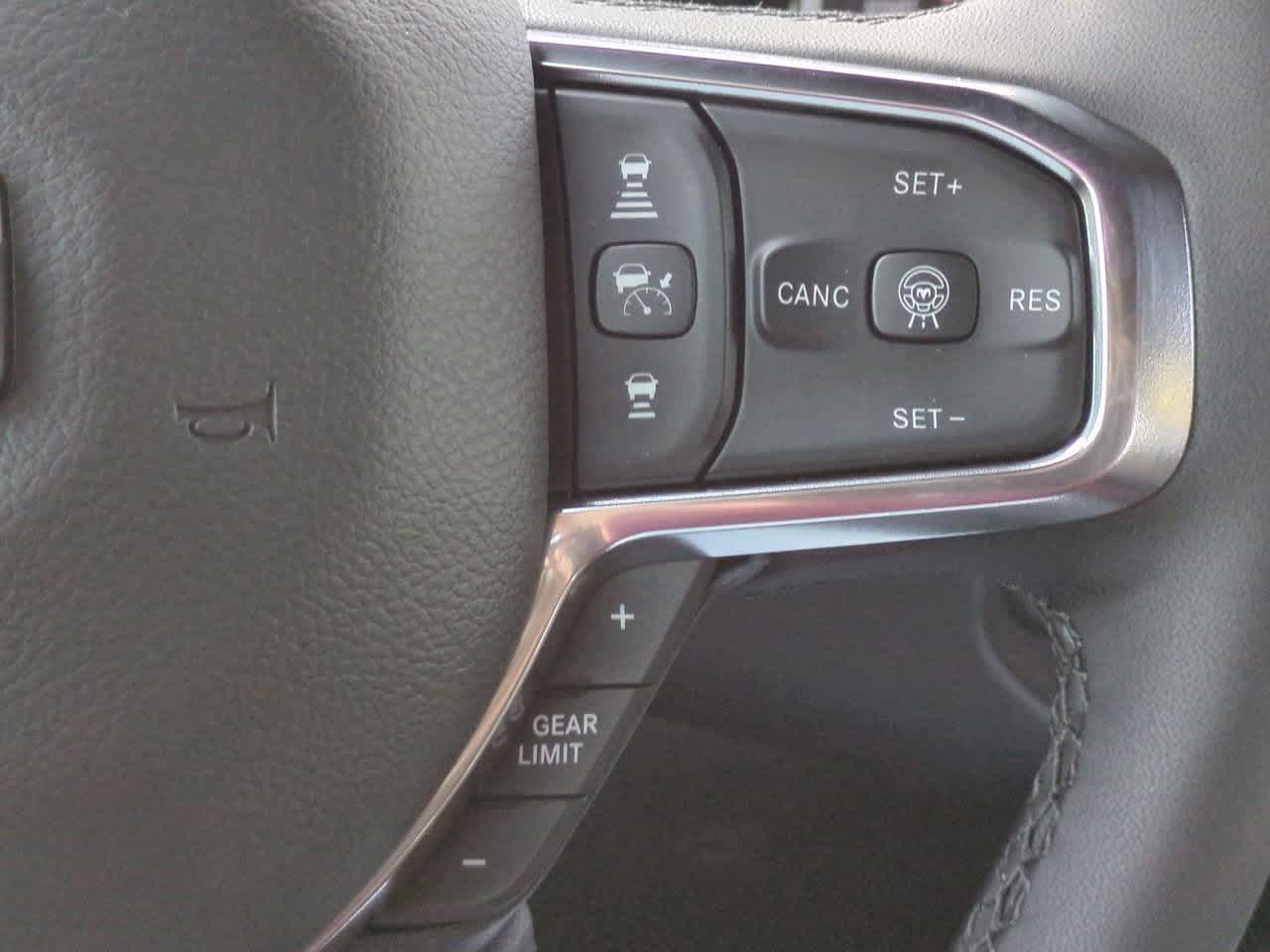 Thumbnail: 2026 RAM 1500 - 25