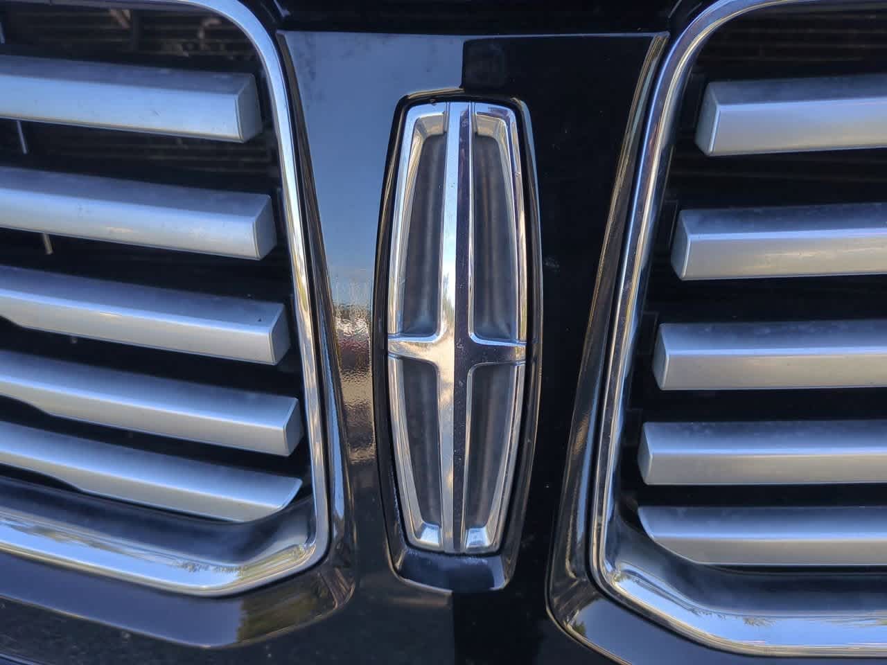 Thumbnail: 2017 Lincoln Navigator L - 12