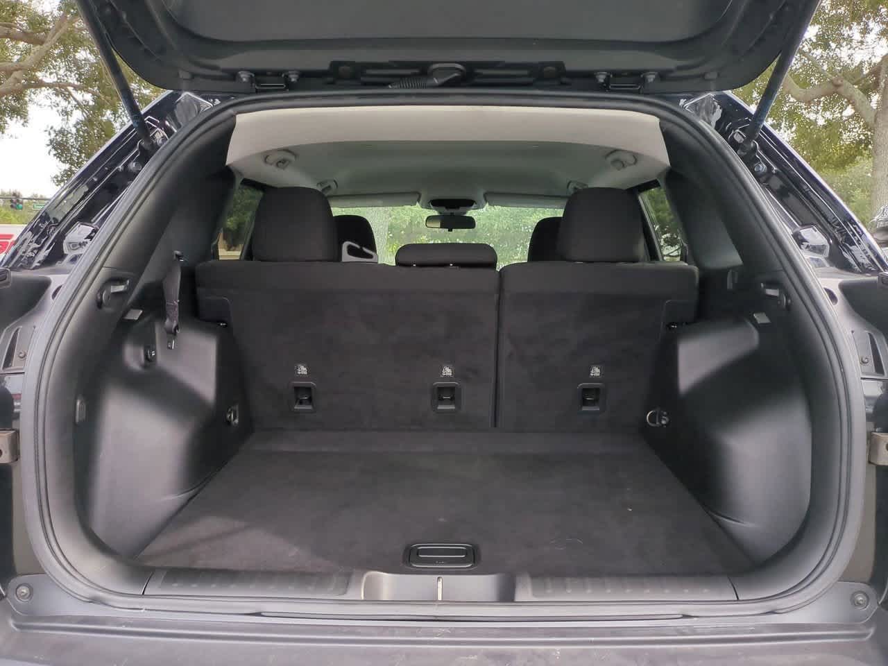 Thumbnail: 2020 Jeep Cherokee - 34