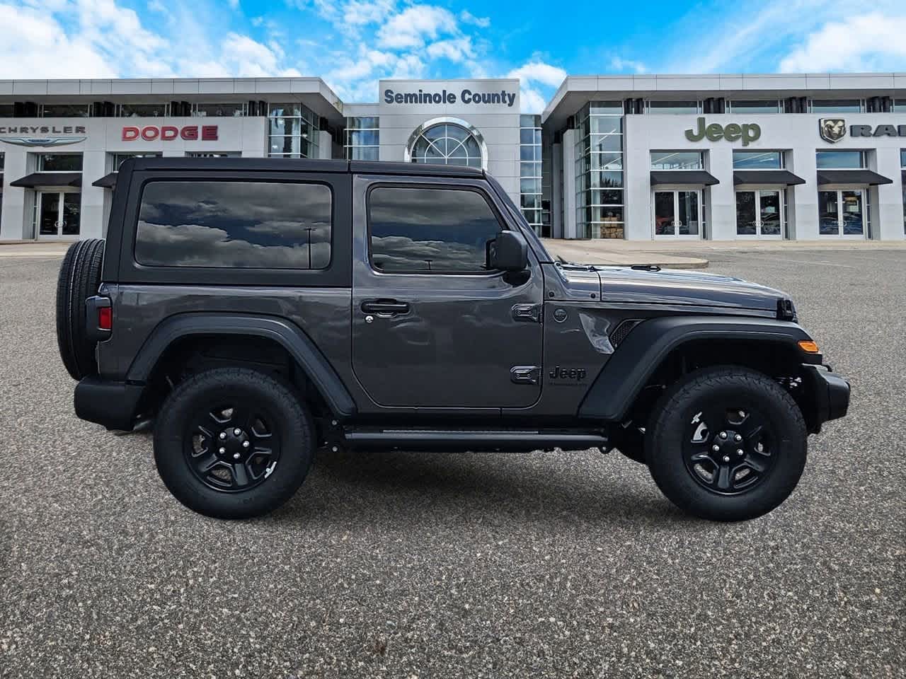 Thumbnail: 2025 Jeep Wrangler - 9