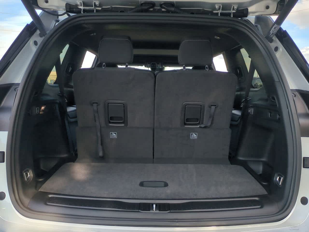 Thumbnail: 2025 Jeep Grand Cherokee L - 35