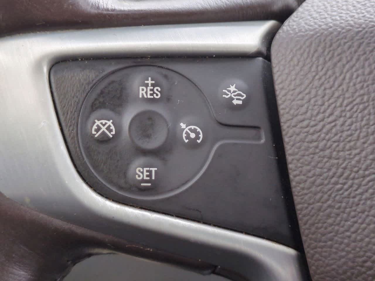 Thumbnail: 2017 GMC Acadia - 24