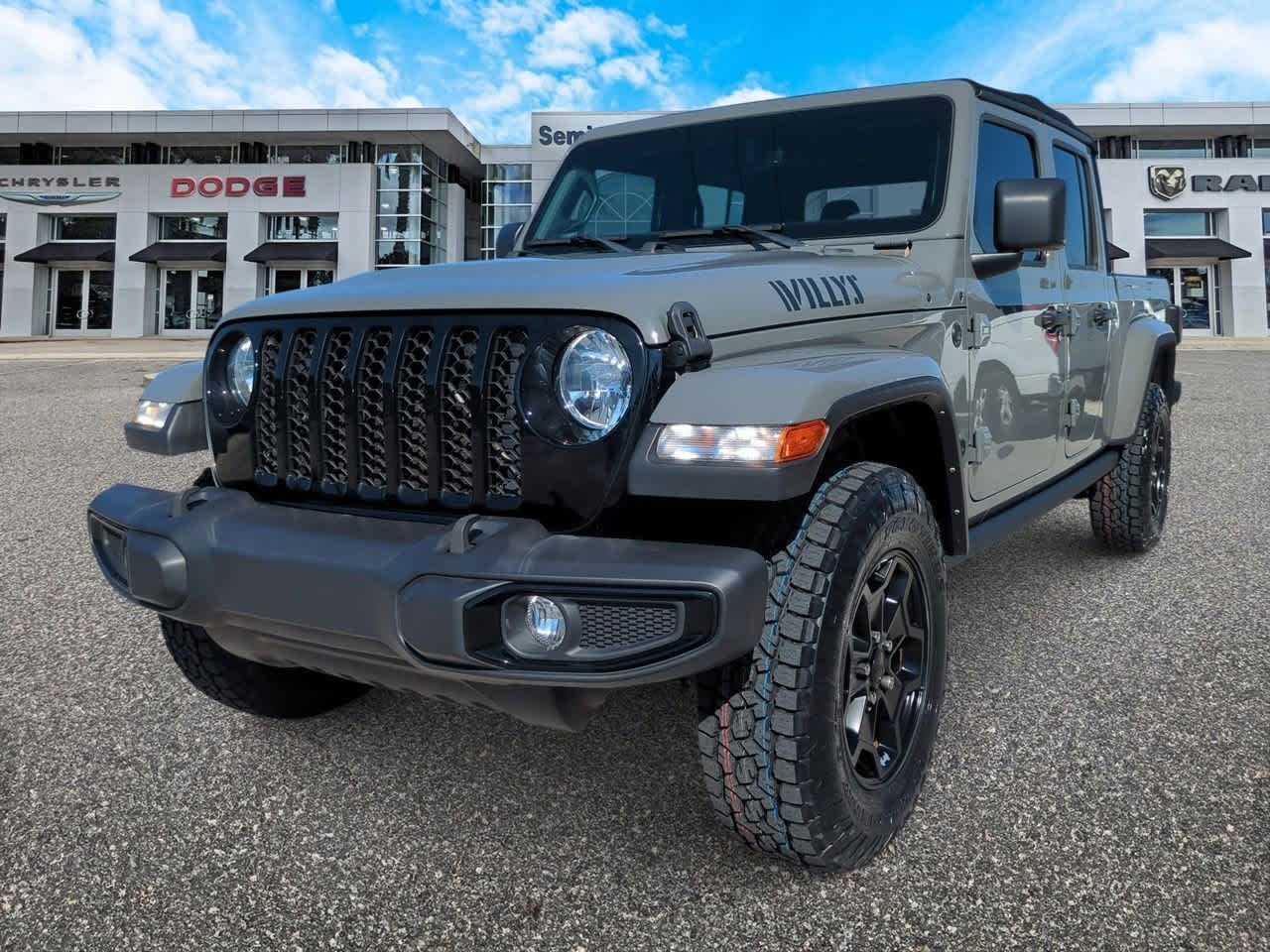 Thumbnail: 2023 Jeep Gladiator - 4