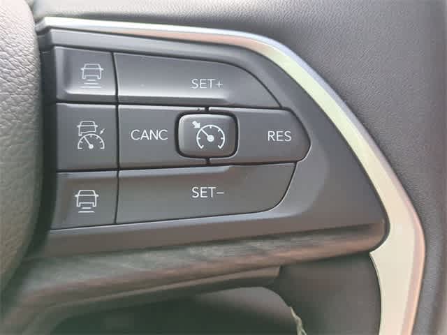 Thumbnail: 2025 Jeep Grand Cherokee - 25