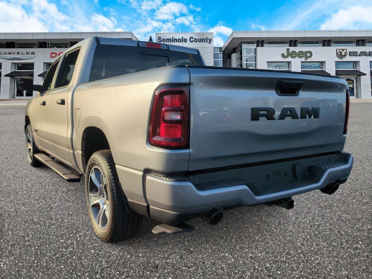 Thumbnail: 2026 RAM 1500 - 6