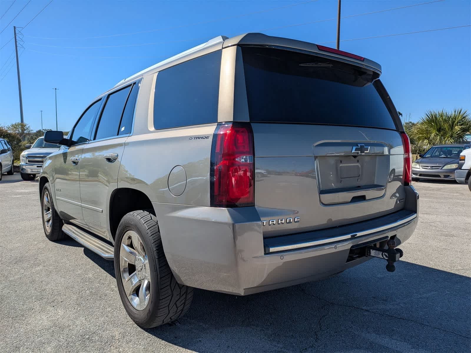 Thumbnail: 2017 Chevrolet Tahoe - 6