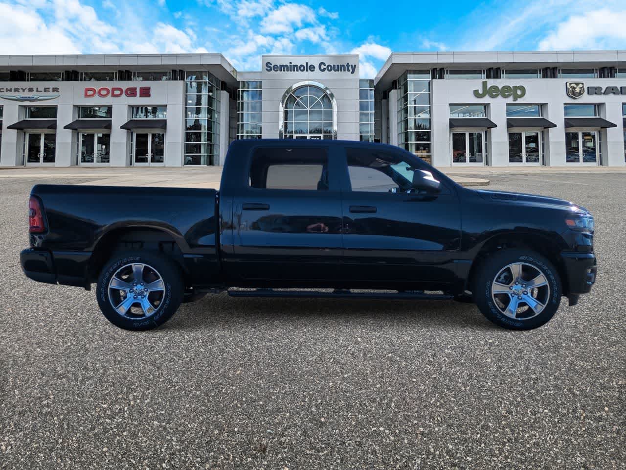 Thumbnail: 2026 RAM 1500 - 9