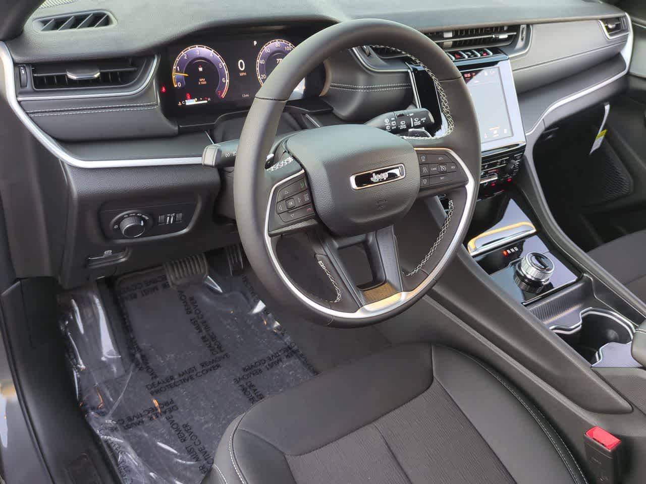 Thumbnail: 2025 Jeep Grand Cherokee - 10