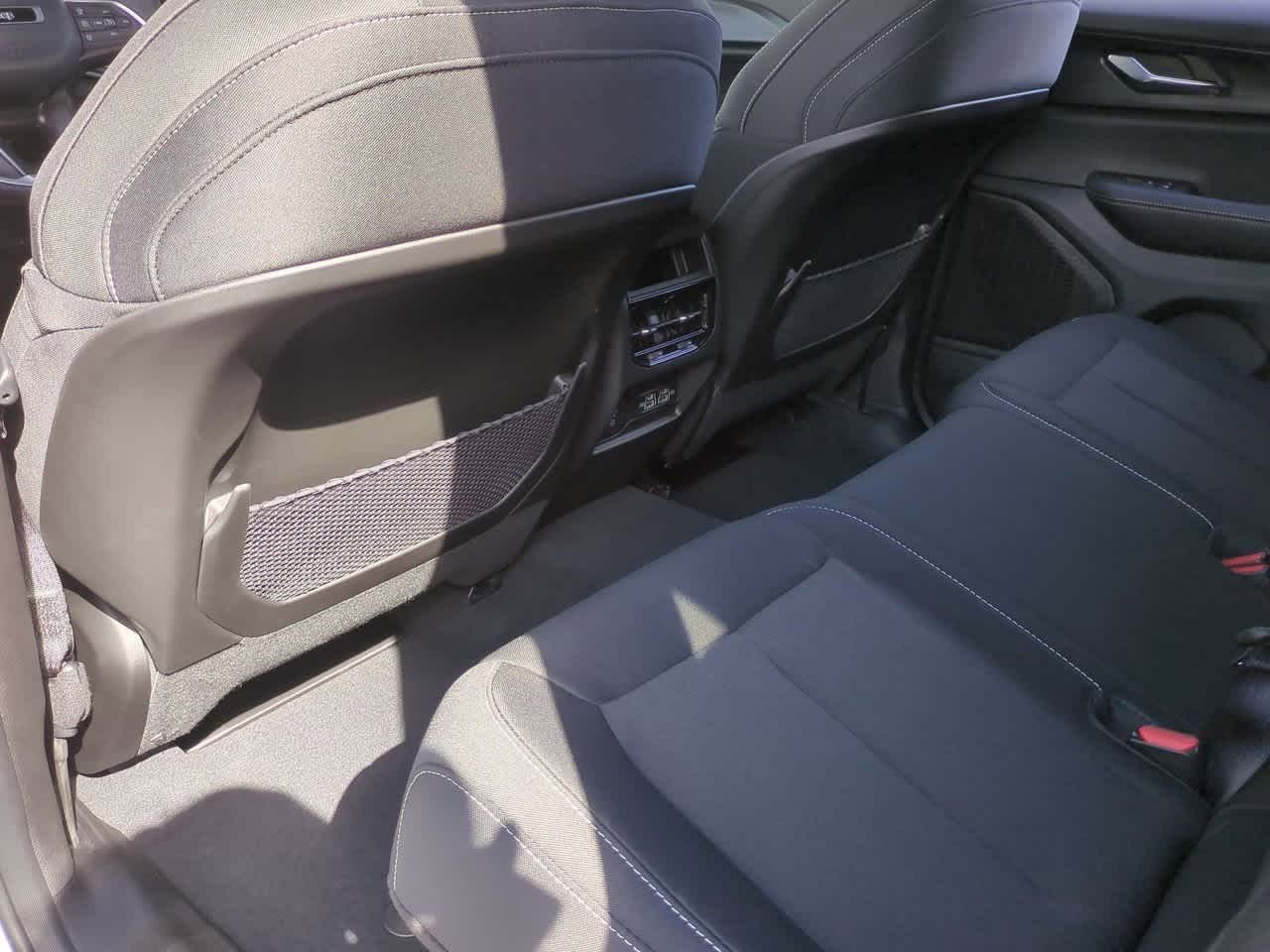 Thumbnail: 2025 Jeep Grand Cherokee - 18