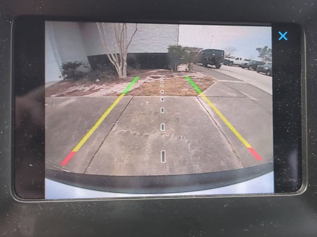 Thumbnail: 2021 Jeep Cherokee - 28