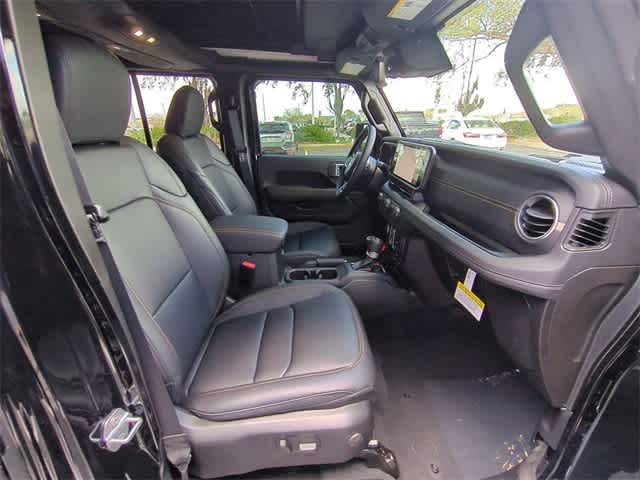Thumbnail: 2025 Jeep Wrangler - 22
