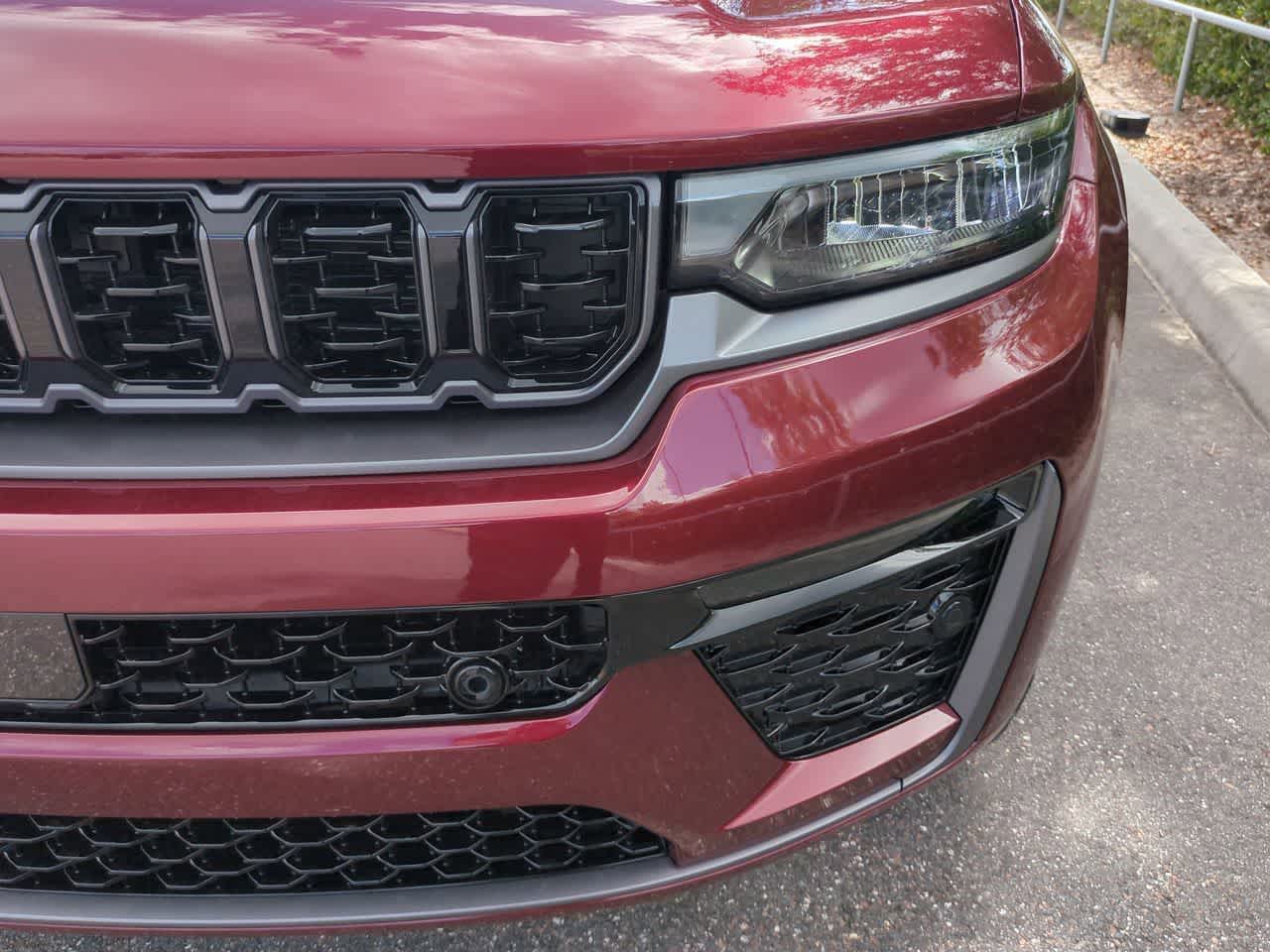 Thumbnail: 2026 Jeep Grand Cherokee - 11